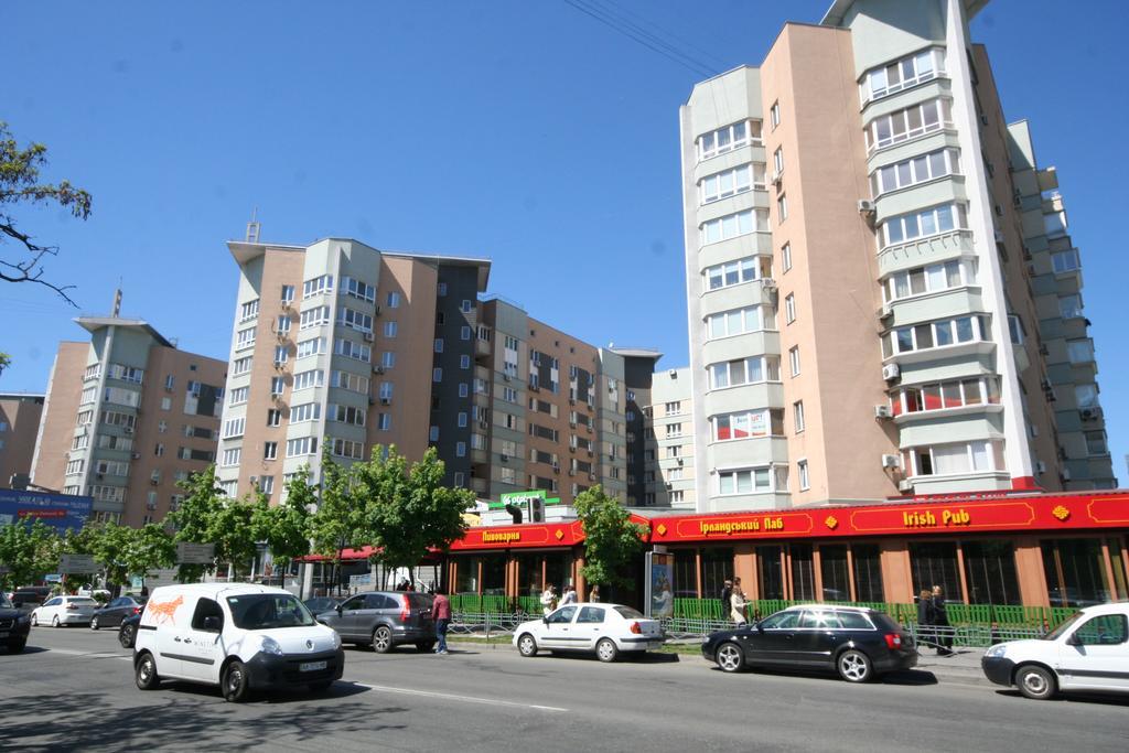 Inn Home Apartments - Livoberezhna Kiev Exteriör bild