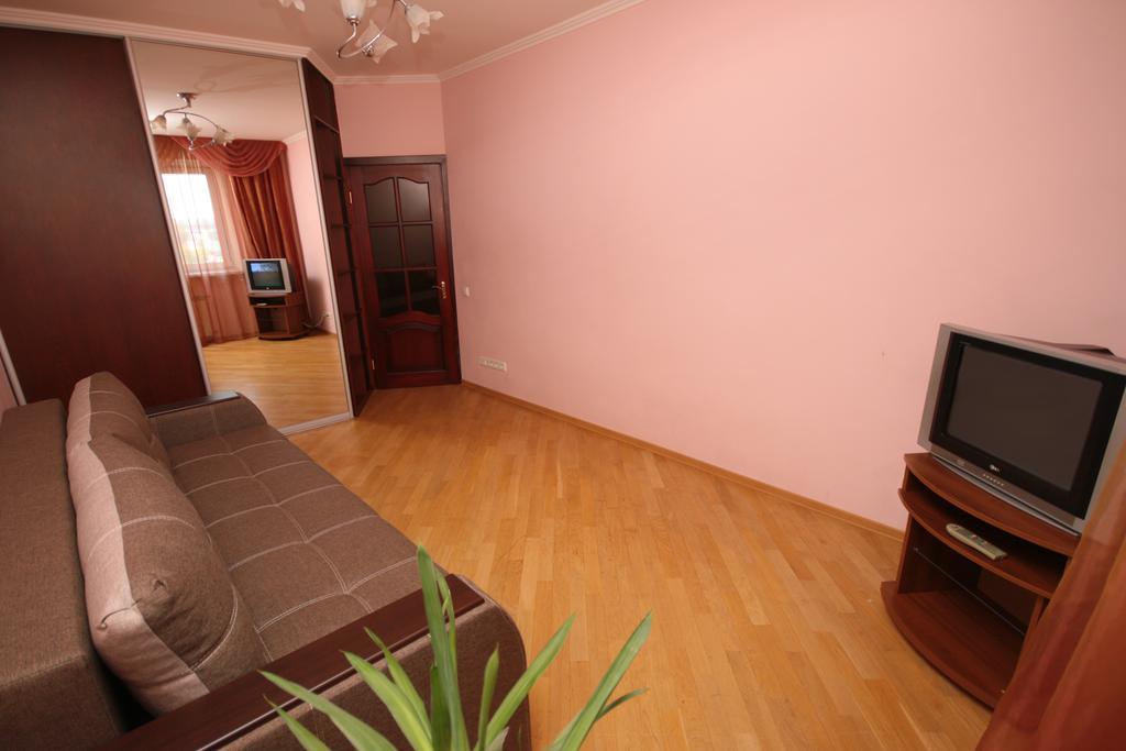 Inn Home Apartments - Livoberezhna Kiev Exteriör bild