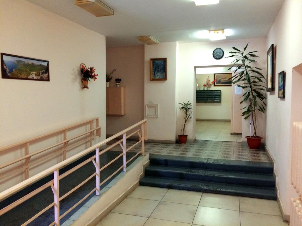 Inn Home Apartments - Livoberezhna Kiev Exteriör bild